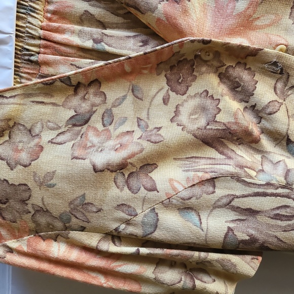 Beautiful Two Piece Spring Dress - Picture 2 of 7